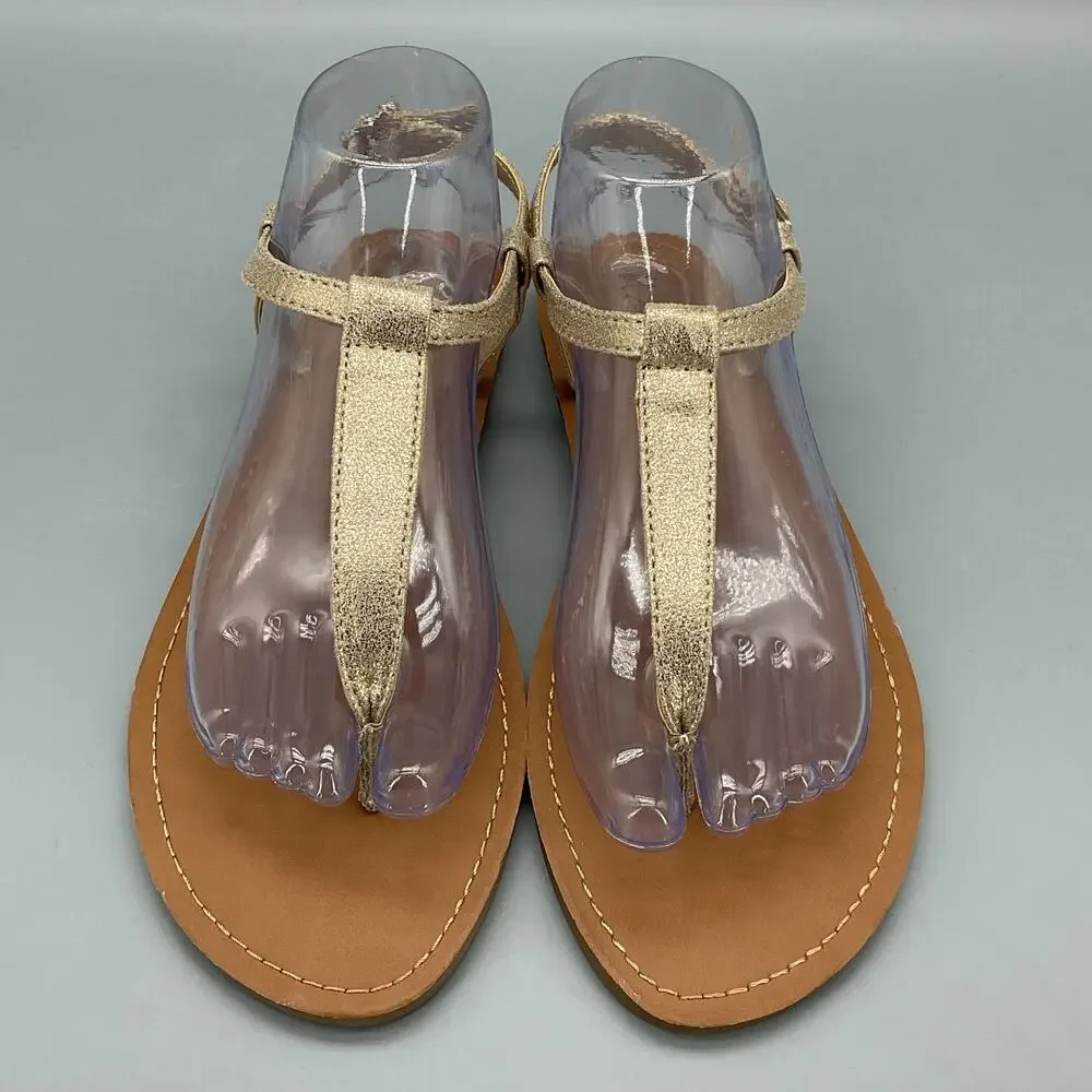 NEW Wild Pair Women’s Krisleyy Thong Sandals Gold Size 6.5M